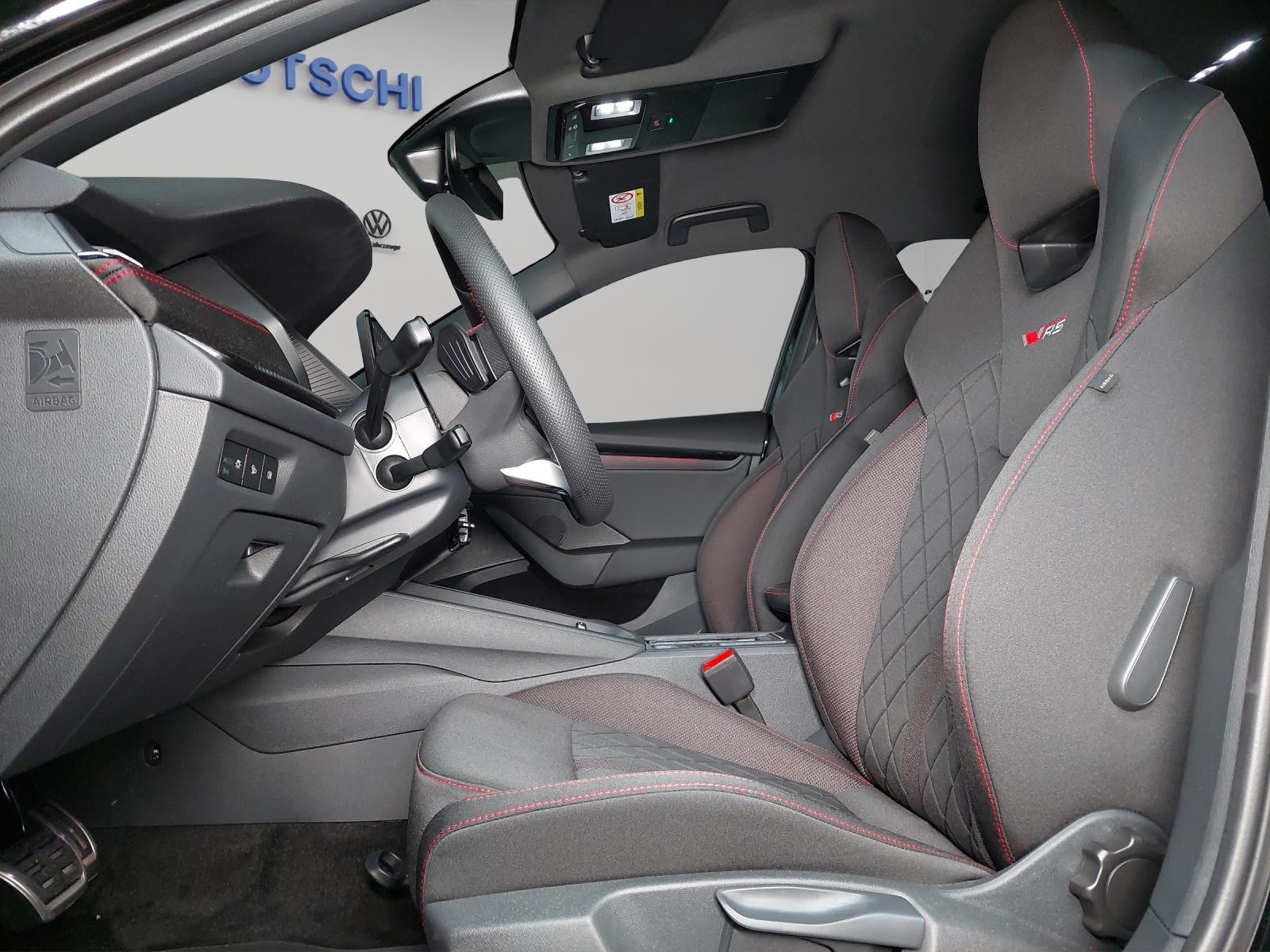 SKODA Octavia Combi 2.0 TSI DSG RS-image-5