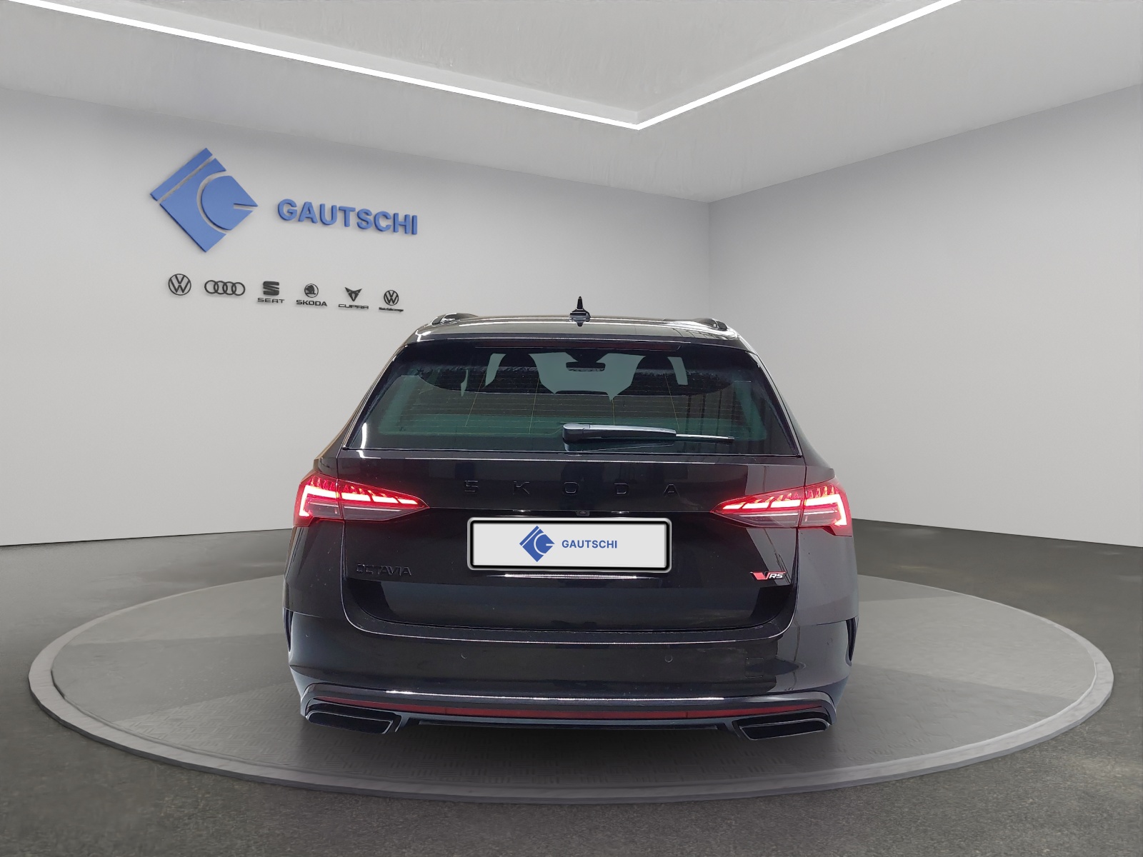 SKODA Octavia Combi 2.0 TSI DSG RS-image-3