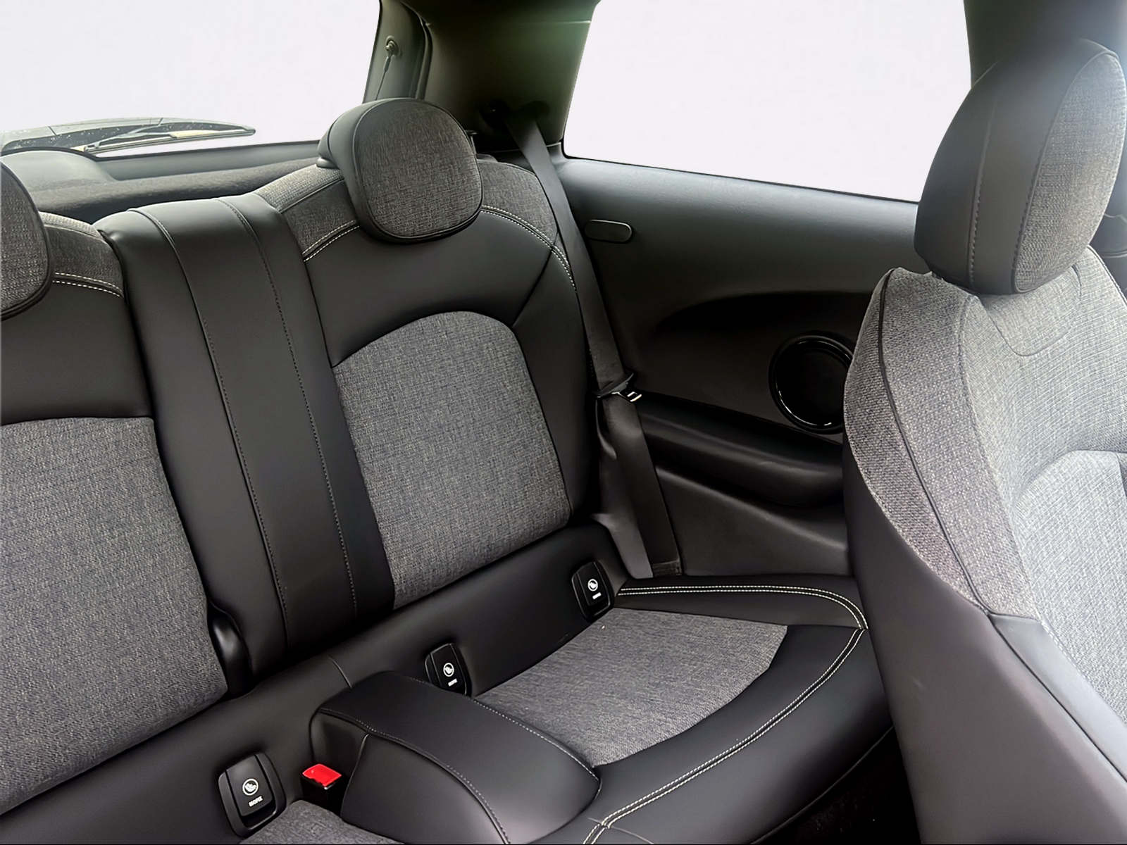 MINI Cooper Blackyard Steptronic DKG-image-10