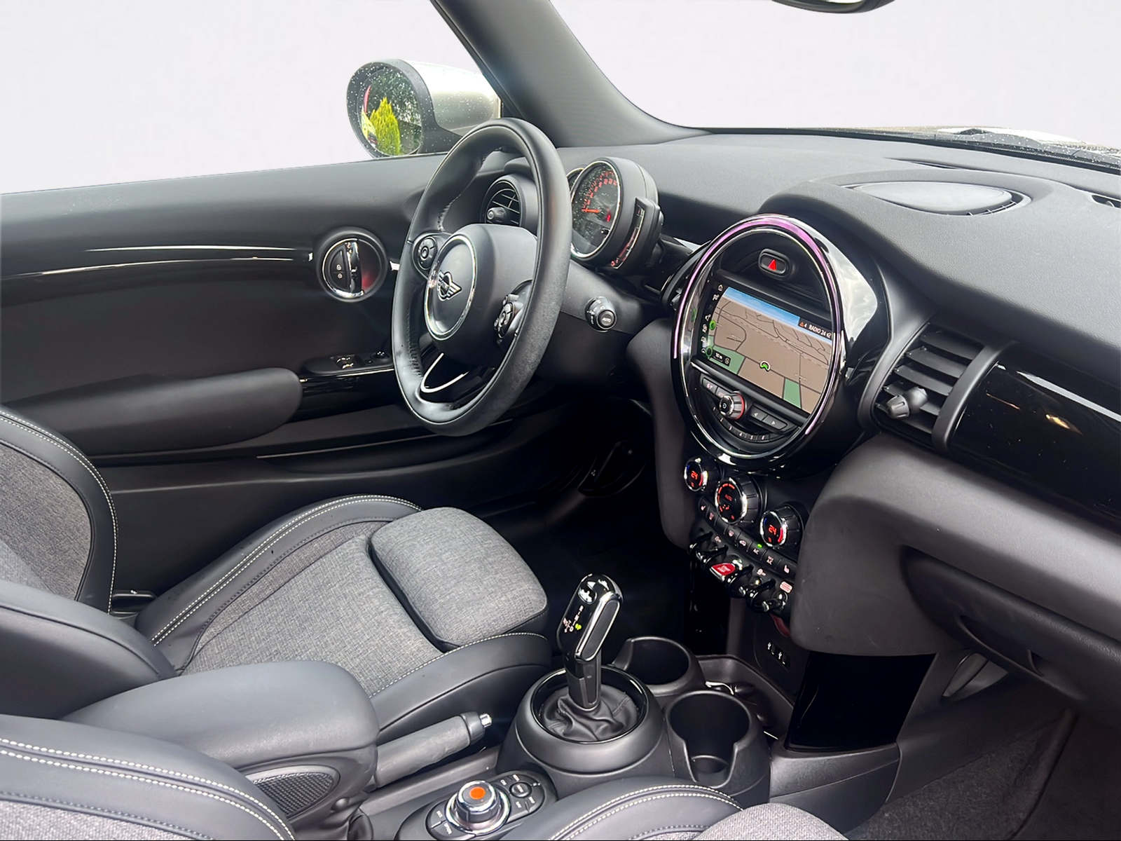 MINI Cooper Blackyard Steptronic DKG-image-1