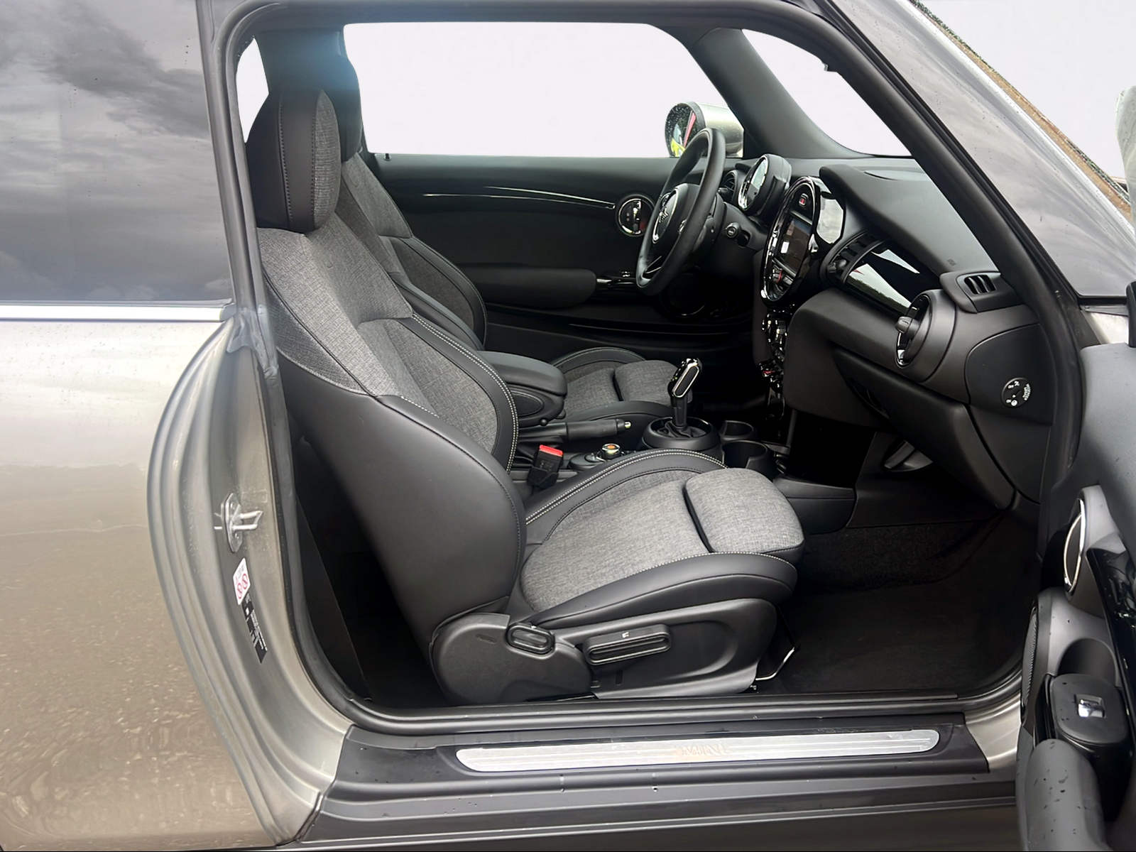 MINI Cooper Blackyard Steptronic DKG-image-9