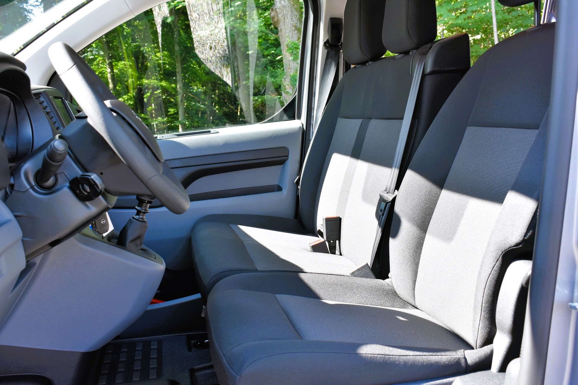 OPEL Vivaro Combi 2.0 CDTI Essentia s/s M-image-8