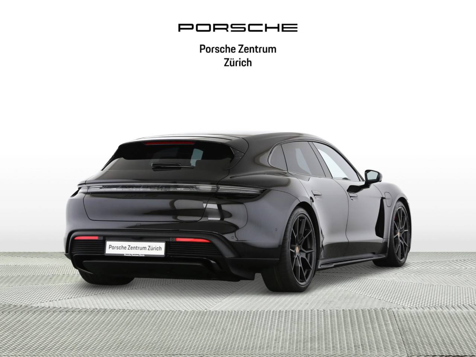 PORSCHE Taycan GTS Sport Turismo-image-2