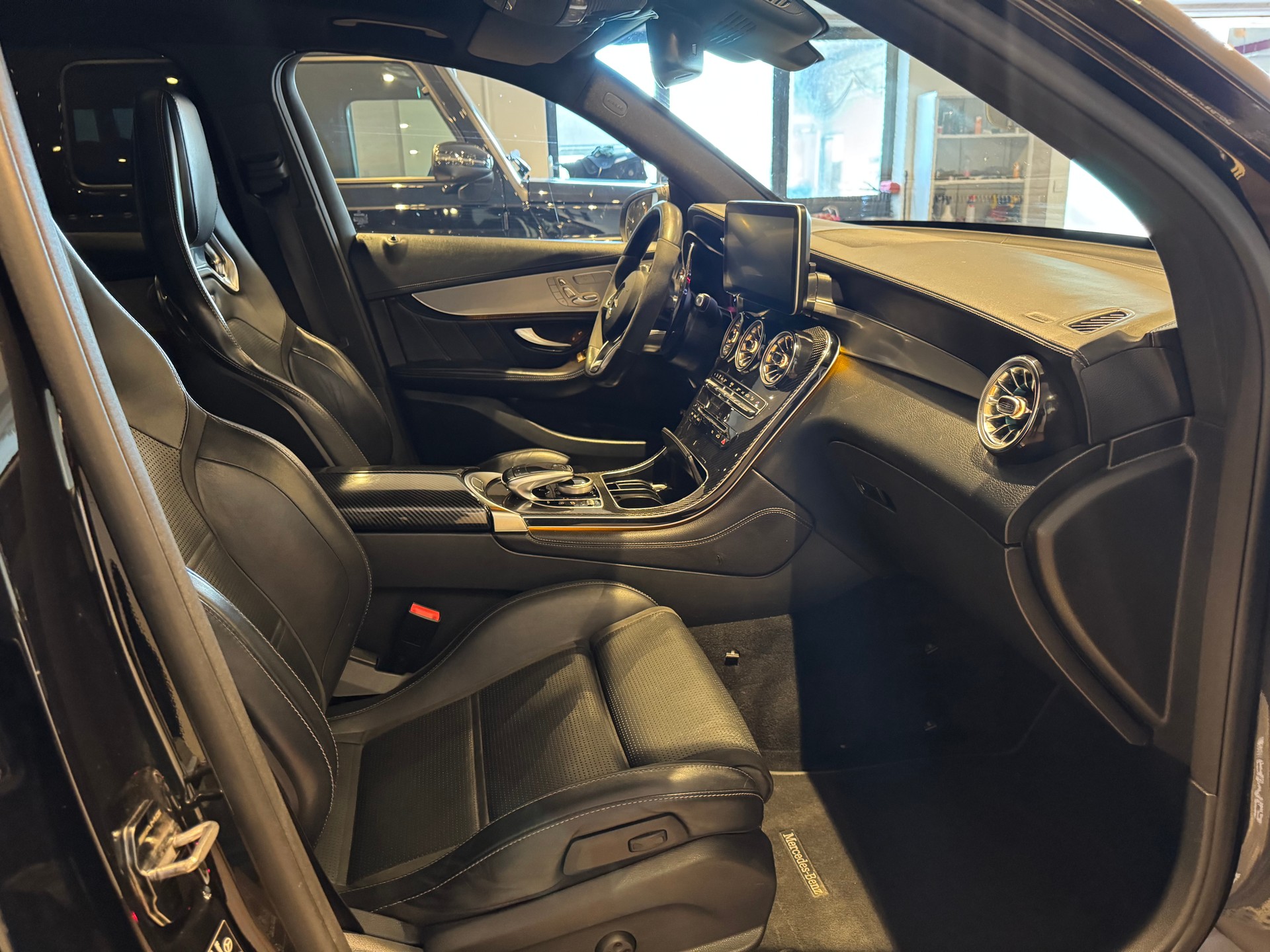 MERCEDES-BENZ GLC 63 S AMG 4m+-image-7