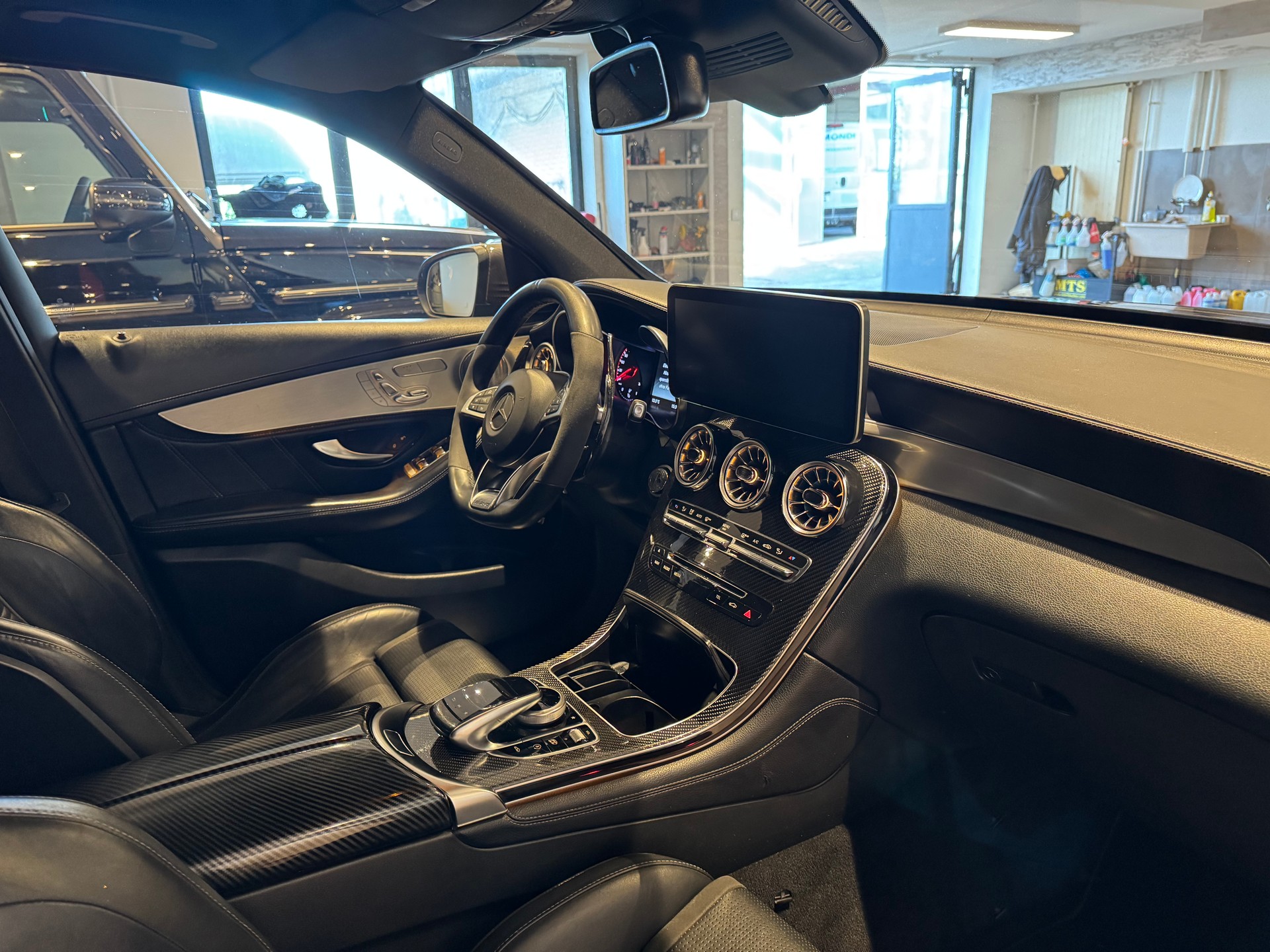 MERCEDES-BENZ GLC 63 S AMG 4m+-image-8