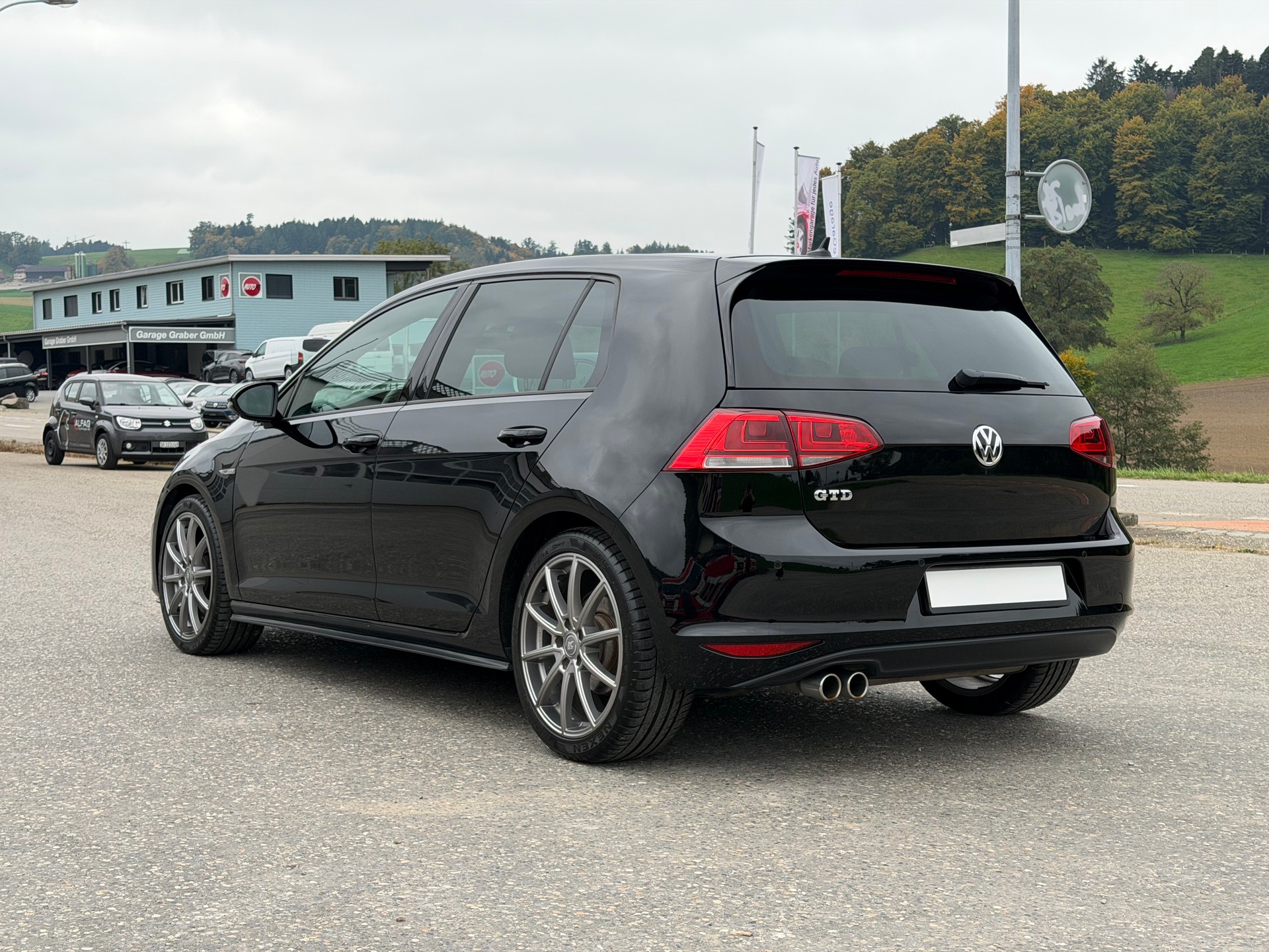 VW Golf VII 2.0 TDI GTD-image-2