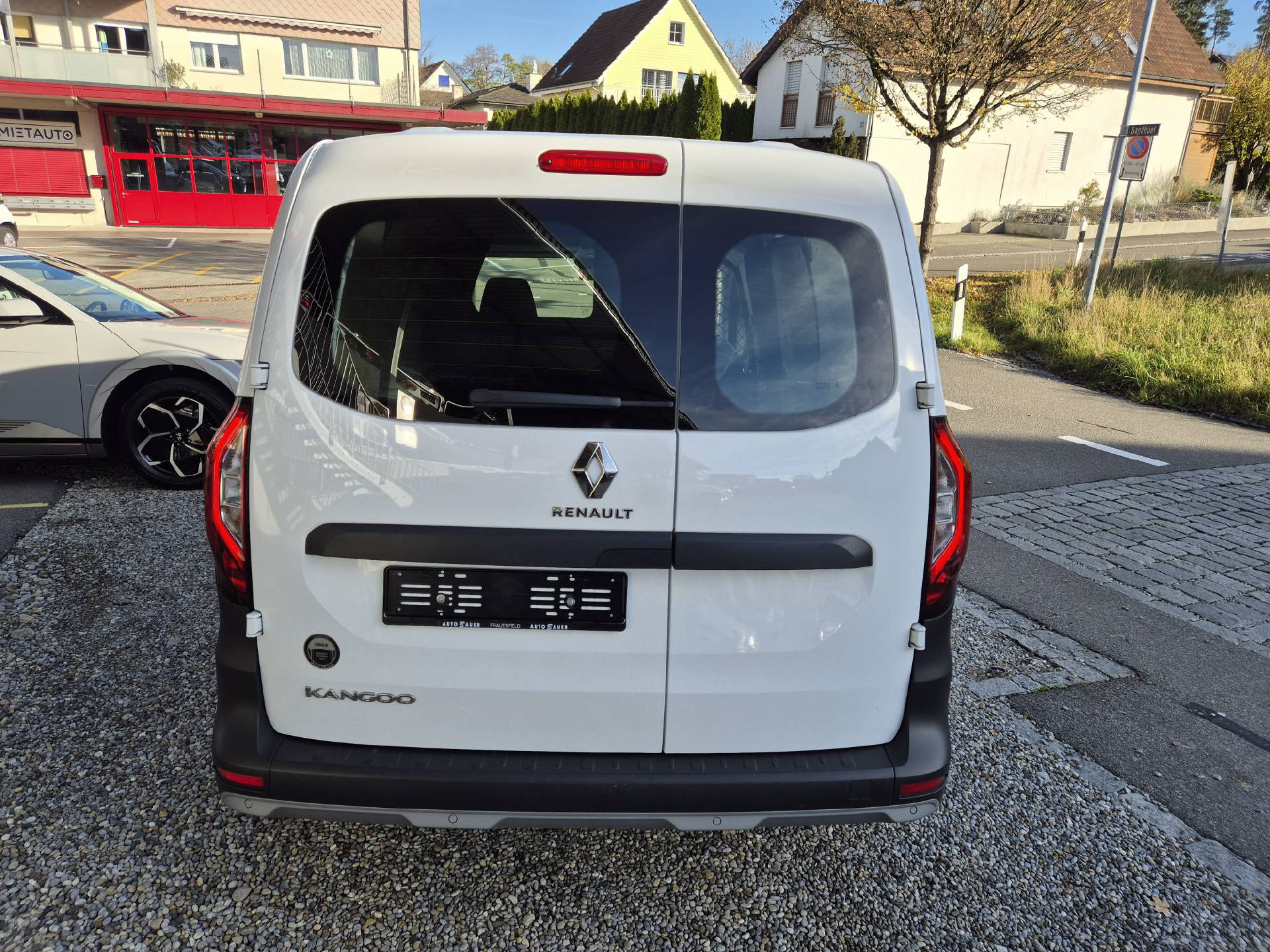 RENAULT Kangoo Van 1.3 TCe 130 Automat-image-6