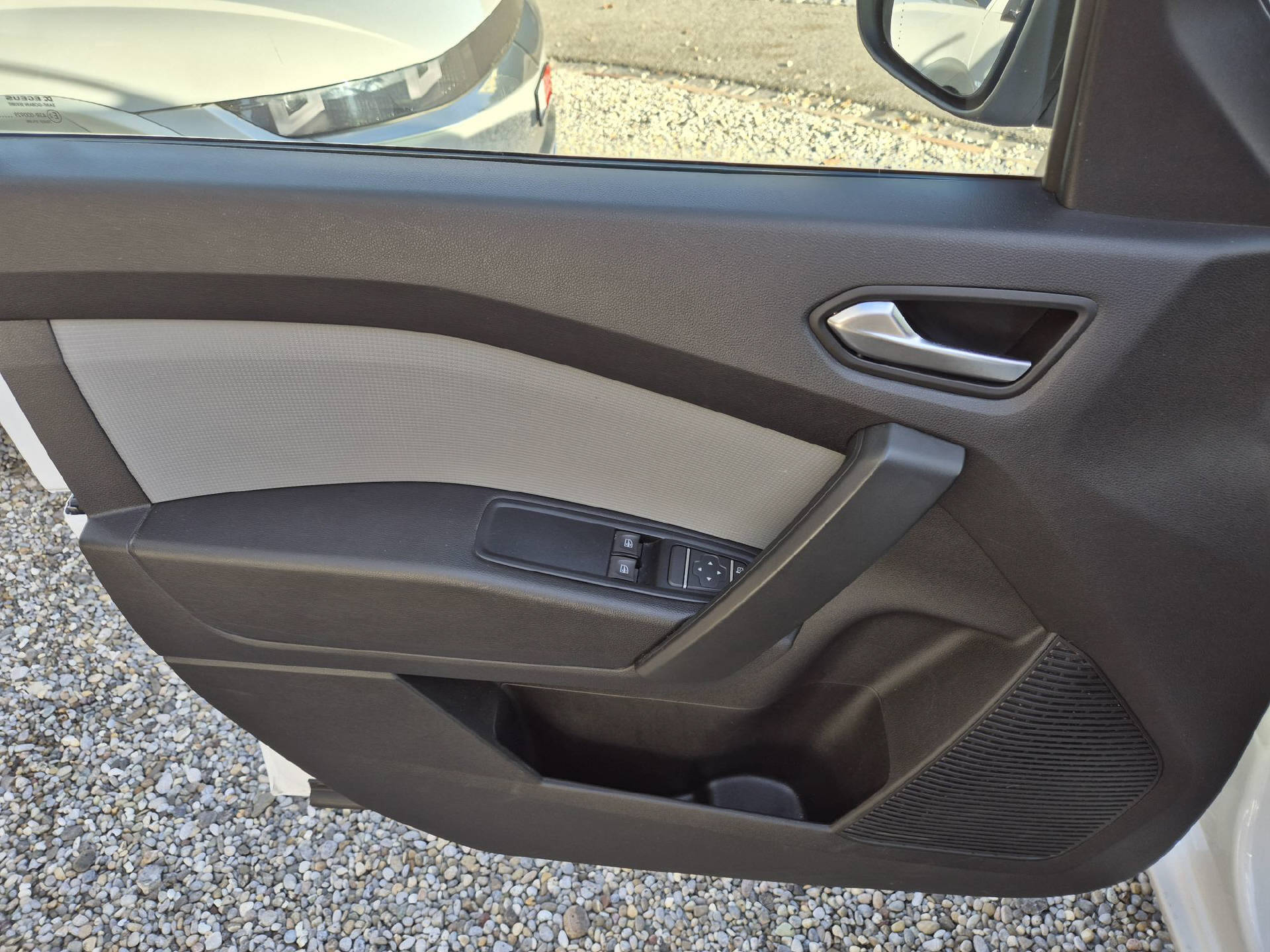 RENAULT Kangoo Van 1.3 TCe 130 Automat-image-11