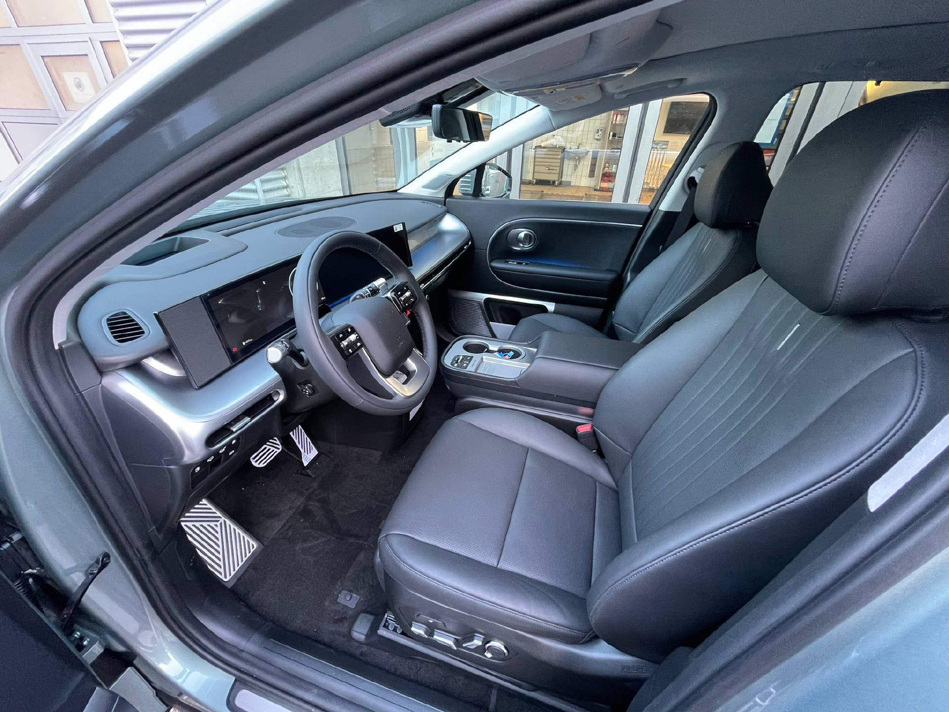 HYUNDAI Ioniq 9 Calligraphy 4WD-image-8