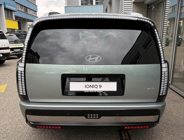 HYUNDAI Ioniq 9 Calligraphy 4WD-image-3