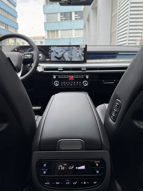 HYUNDAI Ioniq 9 Calligraphy 4WD-image-15