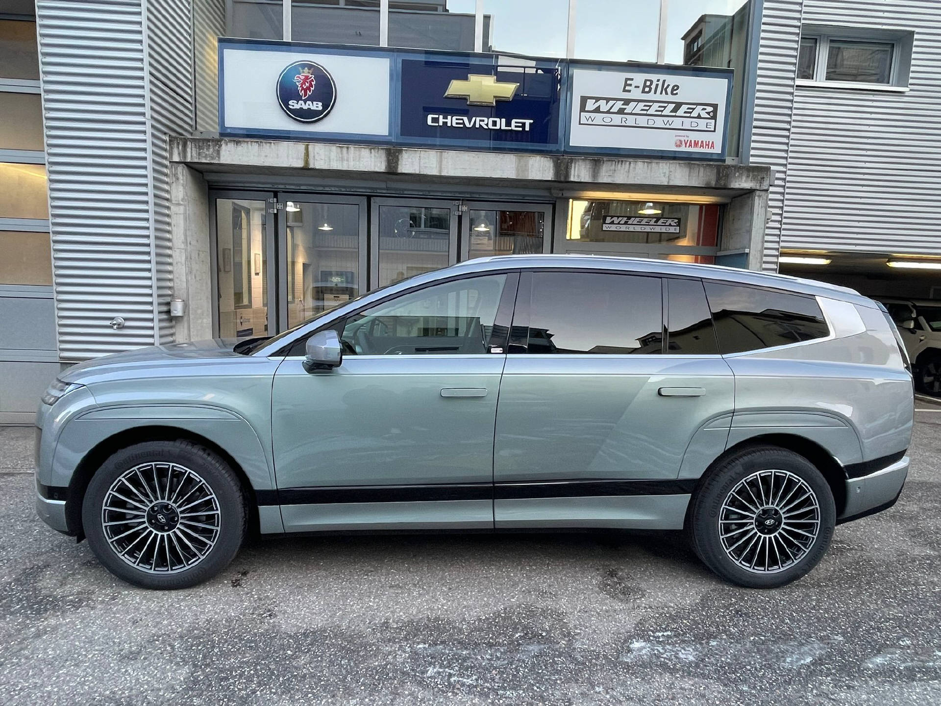 HYUNDAI Ioniq 9 Calligraphy 4WD-image-1