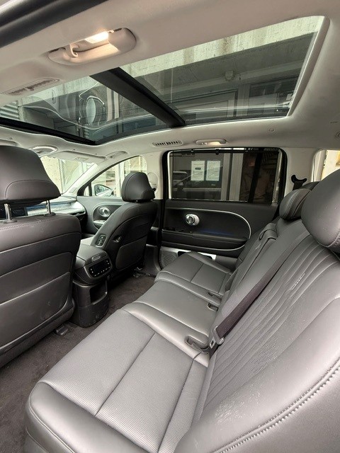 HYUNDAI Ioniq 9 Calligraphy 4WD-image-10
