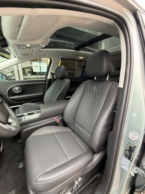 HYUNDAI Ioniq 9 Calligraphy 4WD-image-9