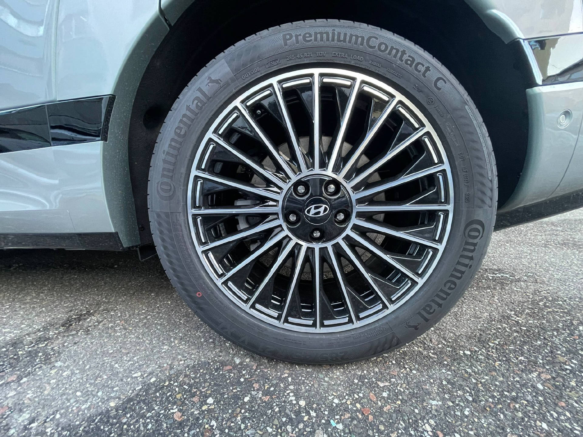 HYUNDAI Ioniq 9 Calligraphy 4WD-image-15