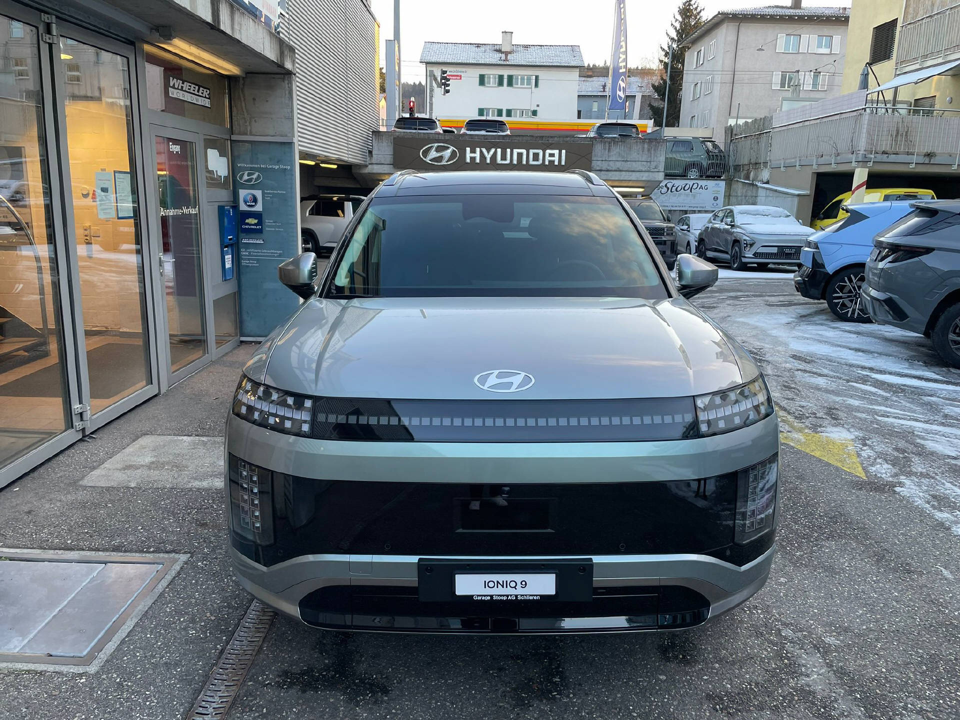 HYUNDAI Ioniq 9 Calligraphy 4WD-image-4
