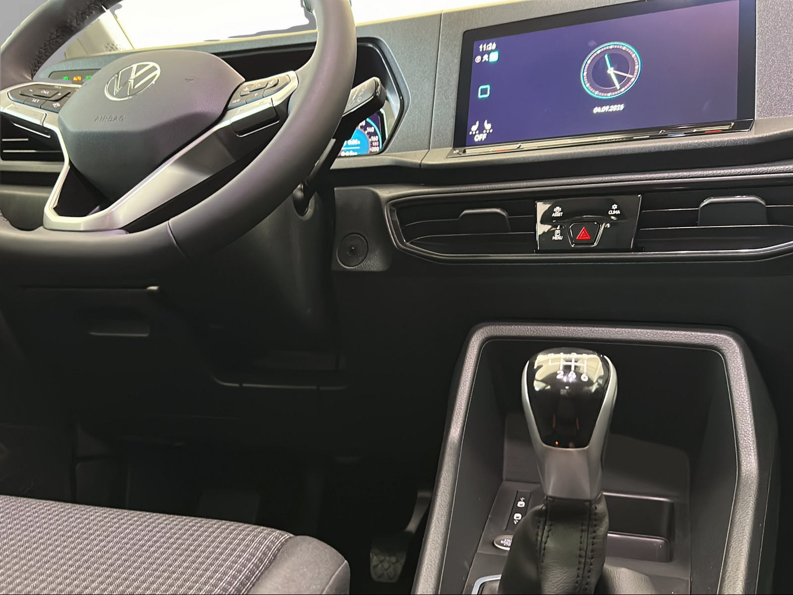 VW Caddy 1.5 TSI Liberty-image-11