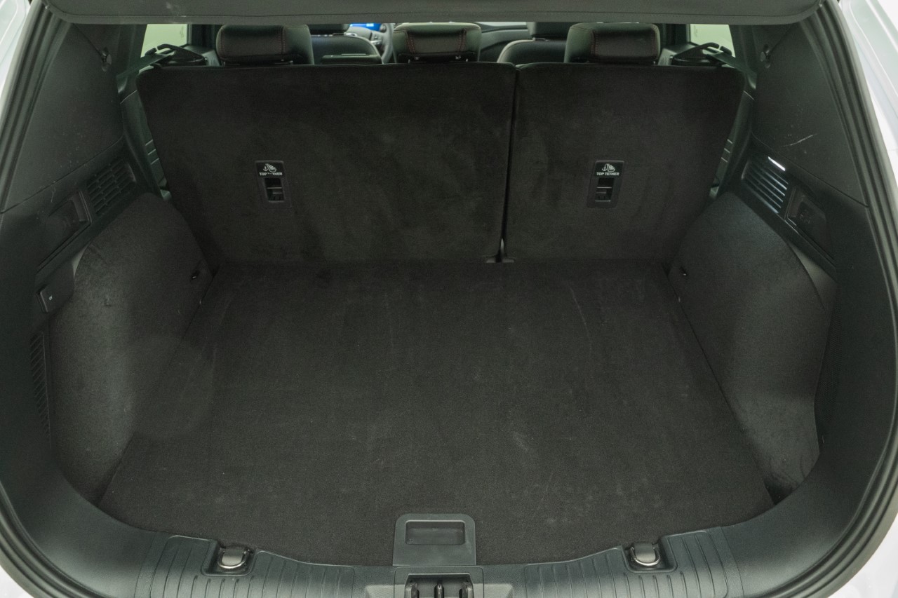 FORD Kuga 2.5 Plug-in Hybrid ST-Line X-image-4