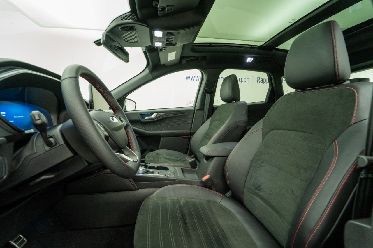 FORD Kuga 2.5 Plug-in Hybrid ST-Line X-image-7