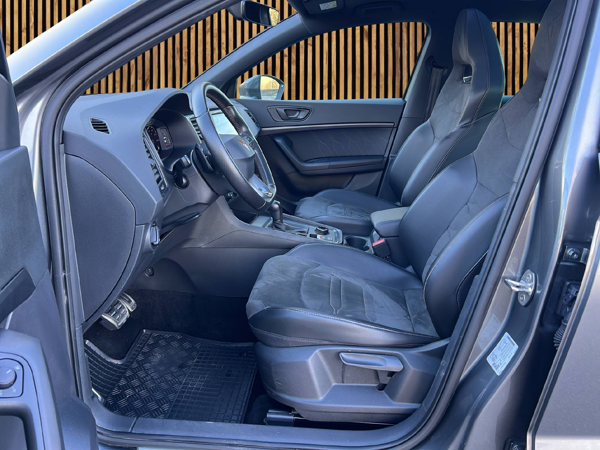 CUPRA Ateca 2.0 TSI VZ 4Drive DSG-image-8