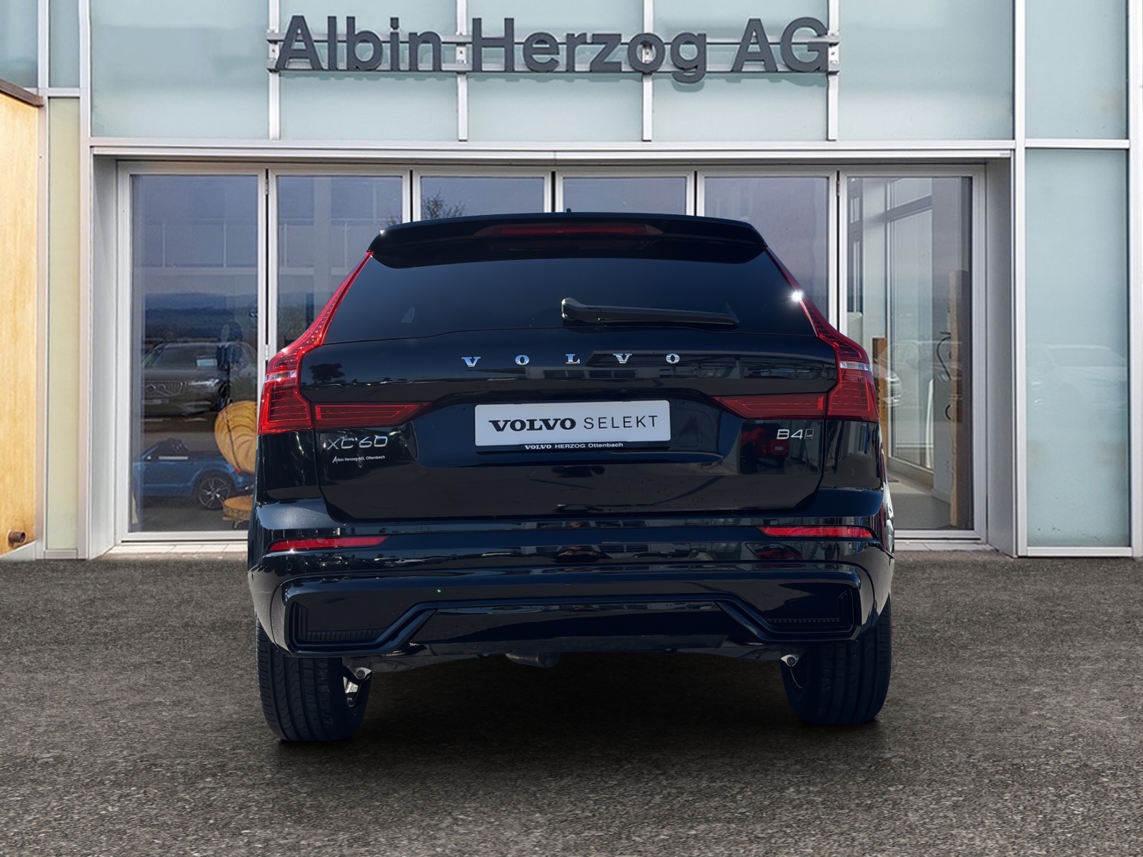 VOLVO XC60 2.0 B4 MH Plus Dark AWD-image-5