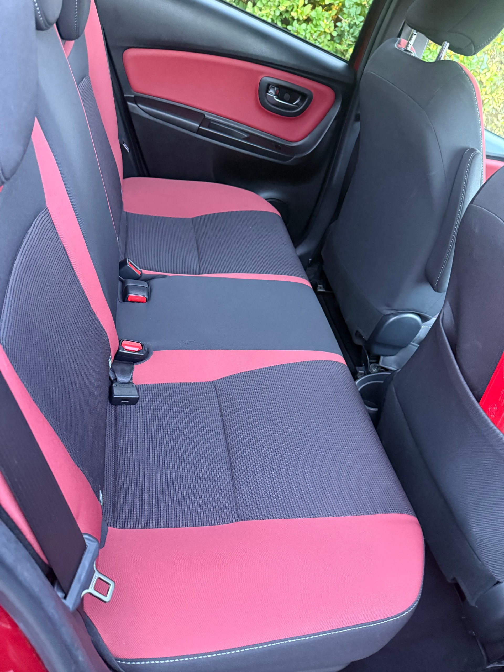 TOYOTA Yaris 1.5 VVT-i Hybrid Trend e-CVT-image-6