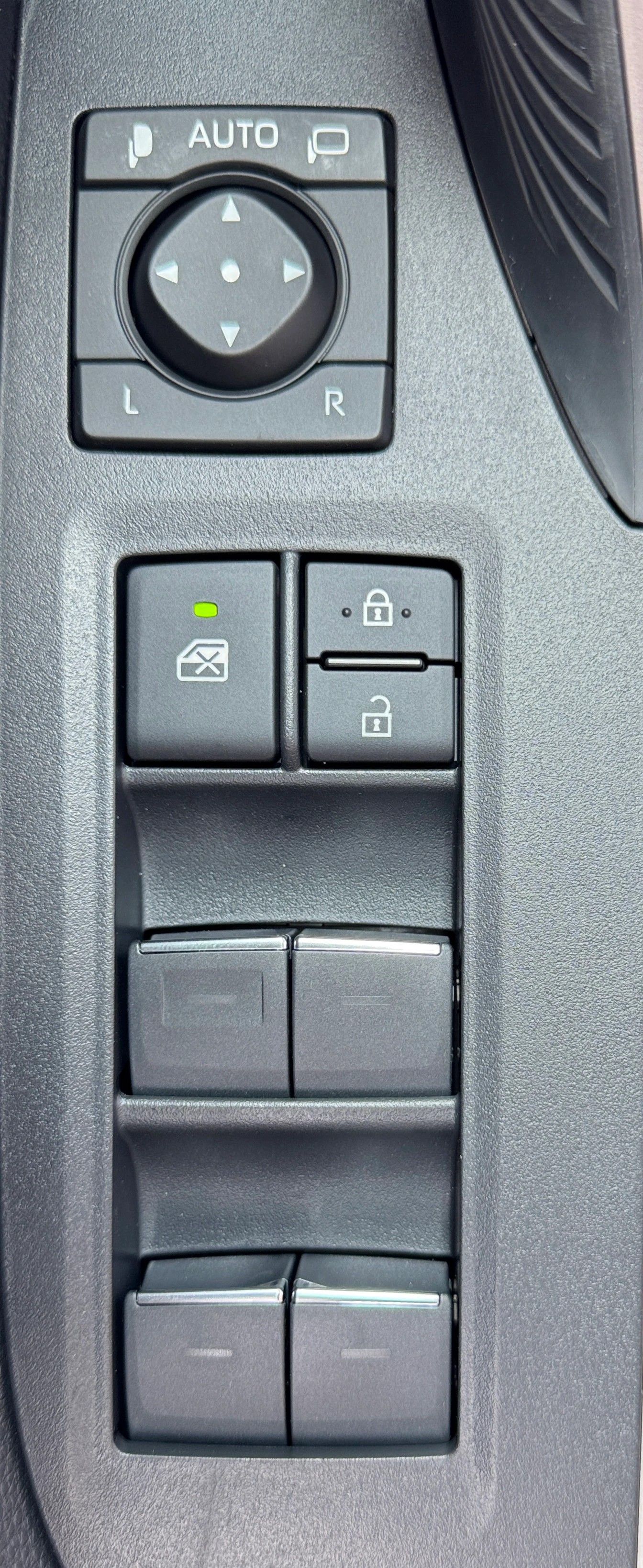 TOYOTA RAV-4 2.5 HSD Trend e-CVT 4WD-image-21