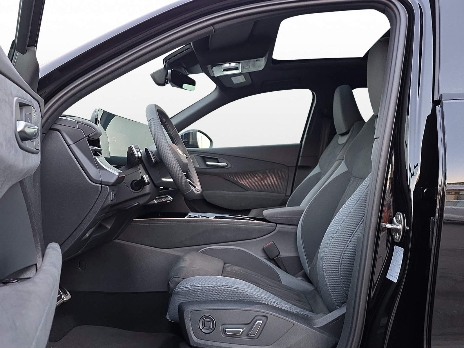 AUDI Q3 Sportback TFSI quattro 195 kW S tronic-image-6