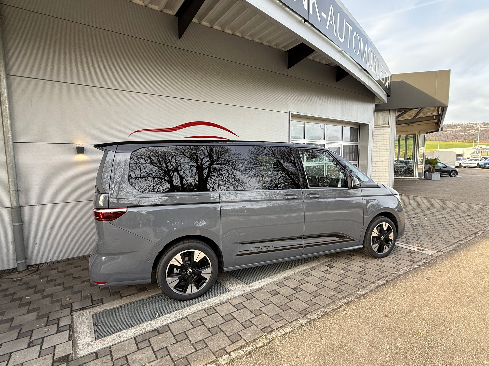VW Multivan 1.5 eHybrid Life Lang DSG 4X4 / VENDUE VERKAUFT-image-3