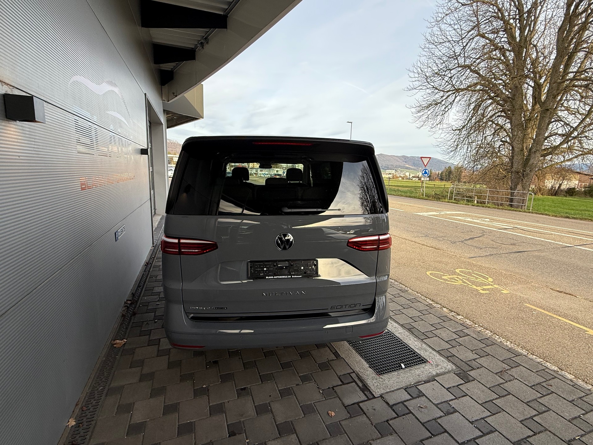 VW Multivan 1.5 eHybrid Life Lang DSG 4X4 / VENDUE VERKAUFT-image-5