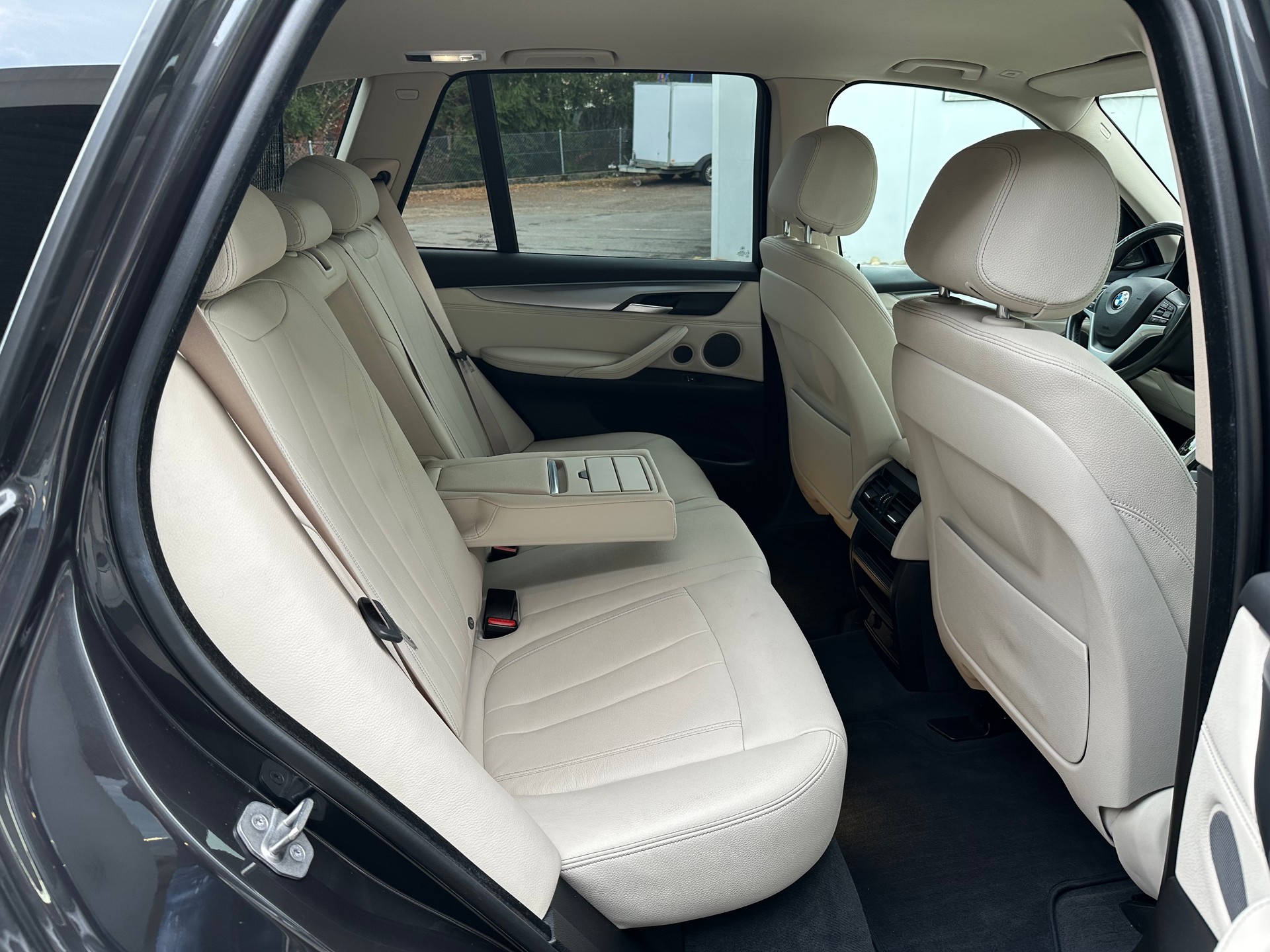 BMW X5 xDrive 25d Steptronic-image-12