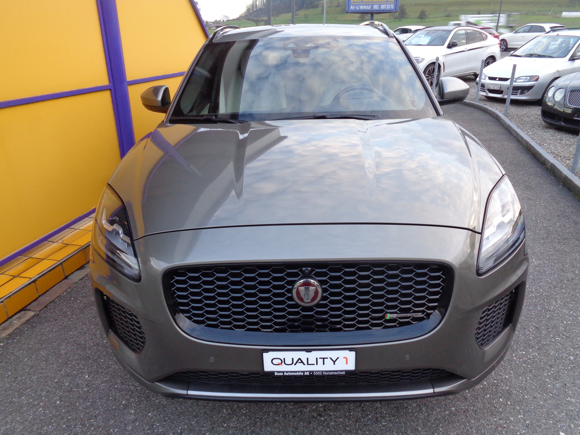 JAGUAR E-Pace 2.0 P250 R-Dynamic SE AWD Automatik-image-2