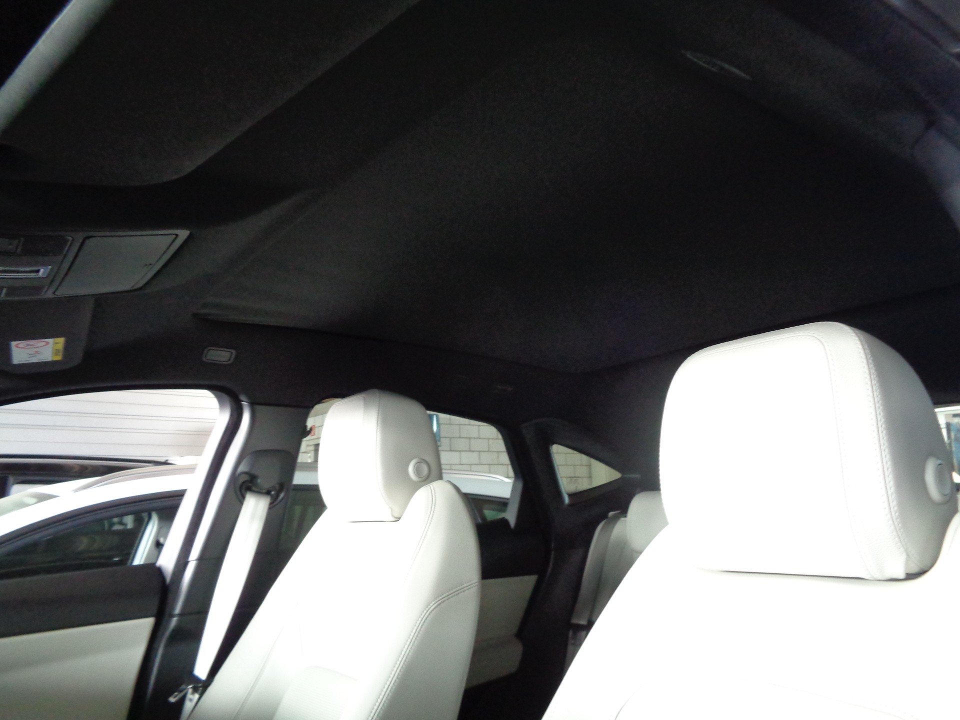 JAGUAR E-Pace 2.0 P250 R-Dynamic SE AWD Automatik-image-12