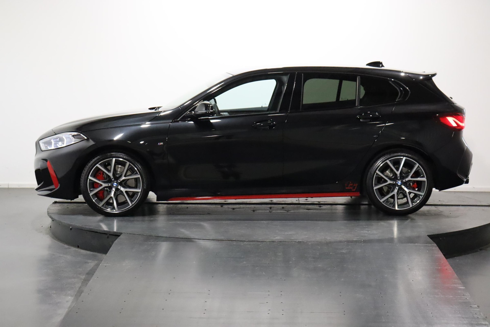 BMW 128ti-image-1