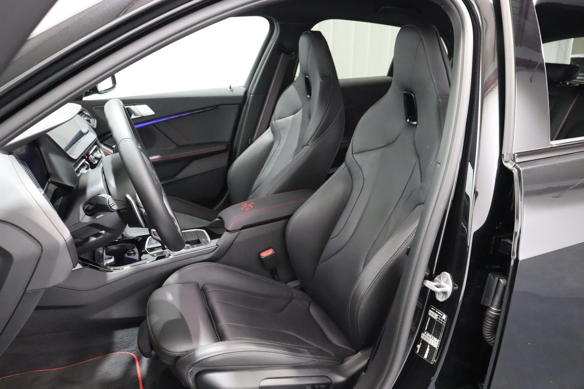 BMW 128ti-image-6