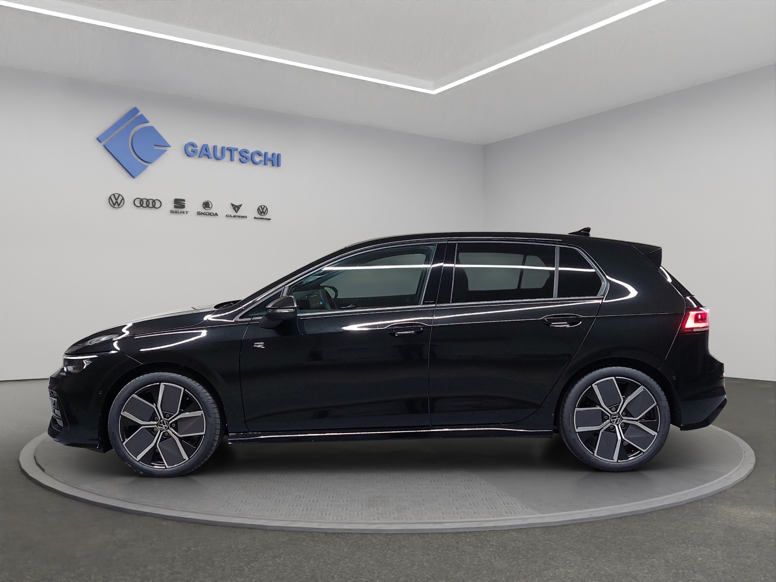 VW Golf 1.5 e TSI mHEV R-Line DSG-image-1