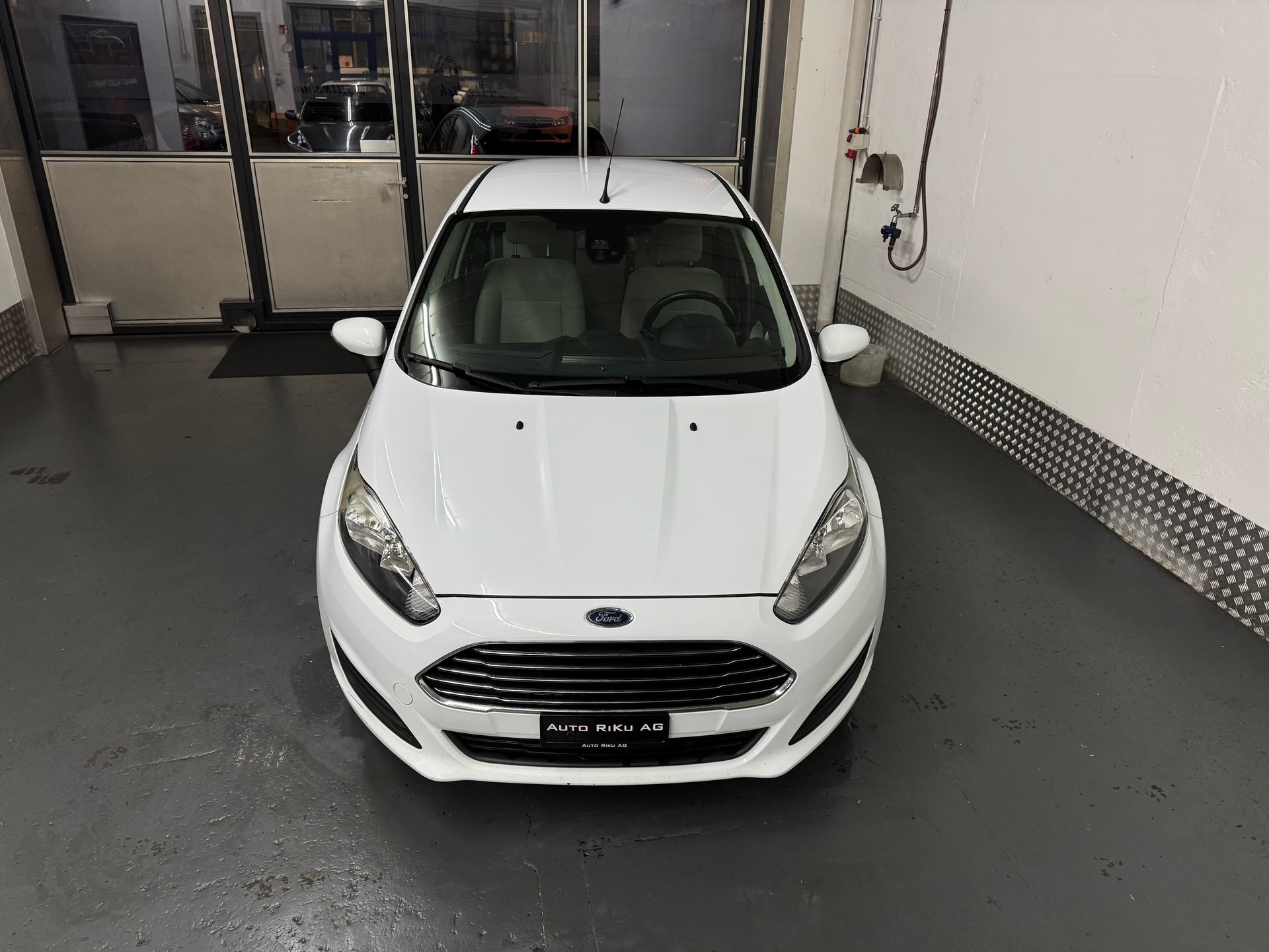 FORD Fiesta 1.0 SCTi Trend-image-2