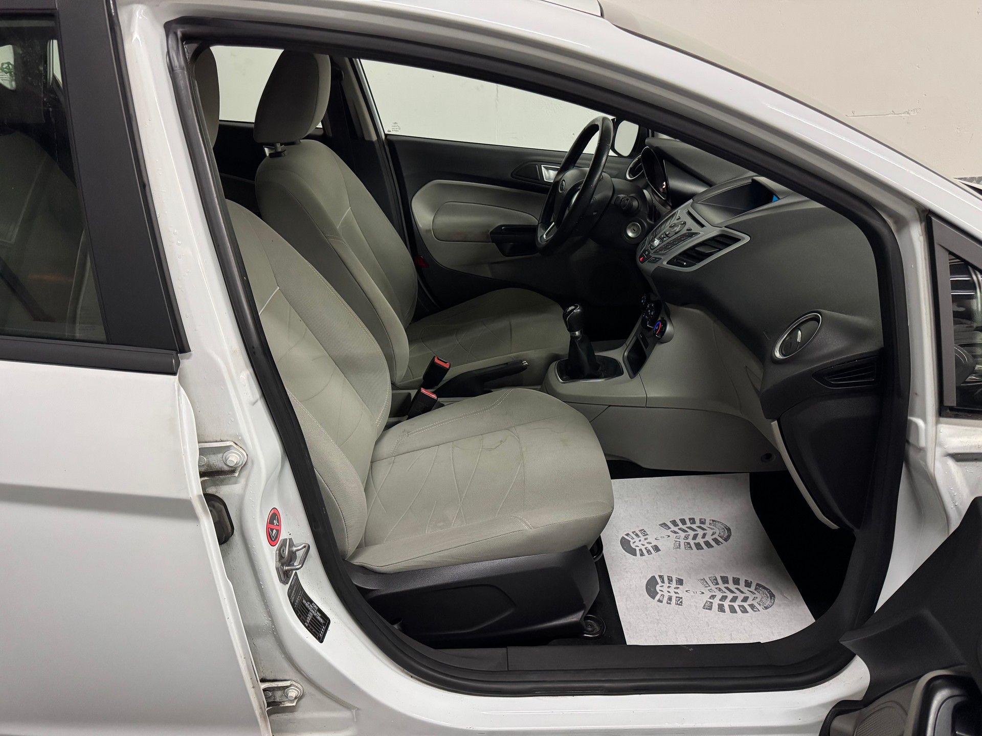 FORD Fiesta 1.0 SCTi Trend-image-15