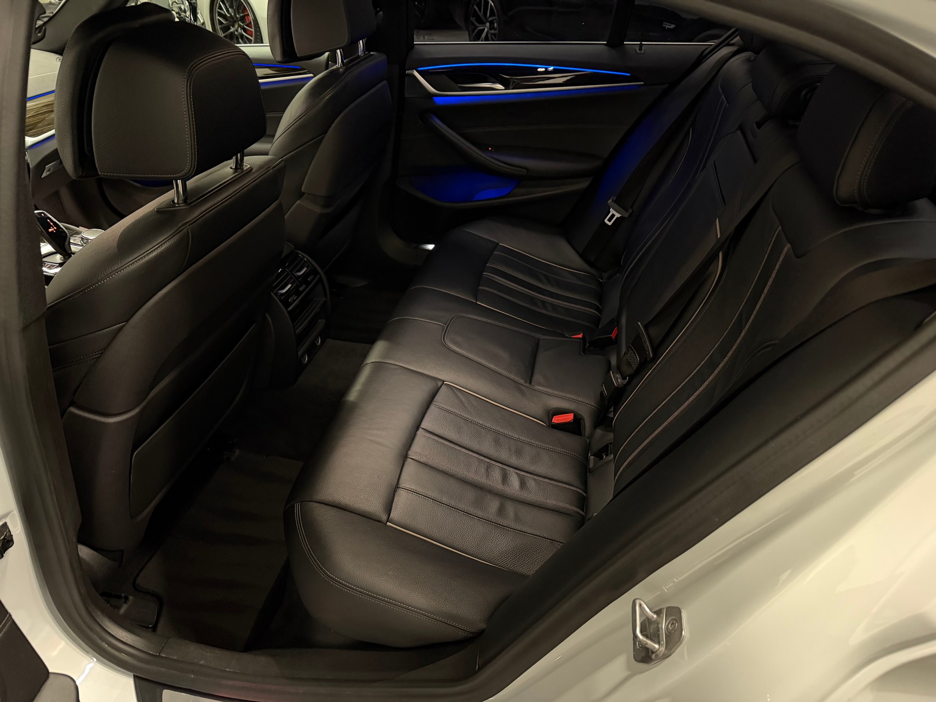 BMW 520d xDrive Steptronic M Paket-image-24