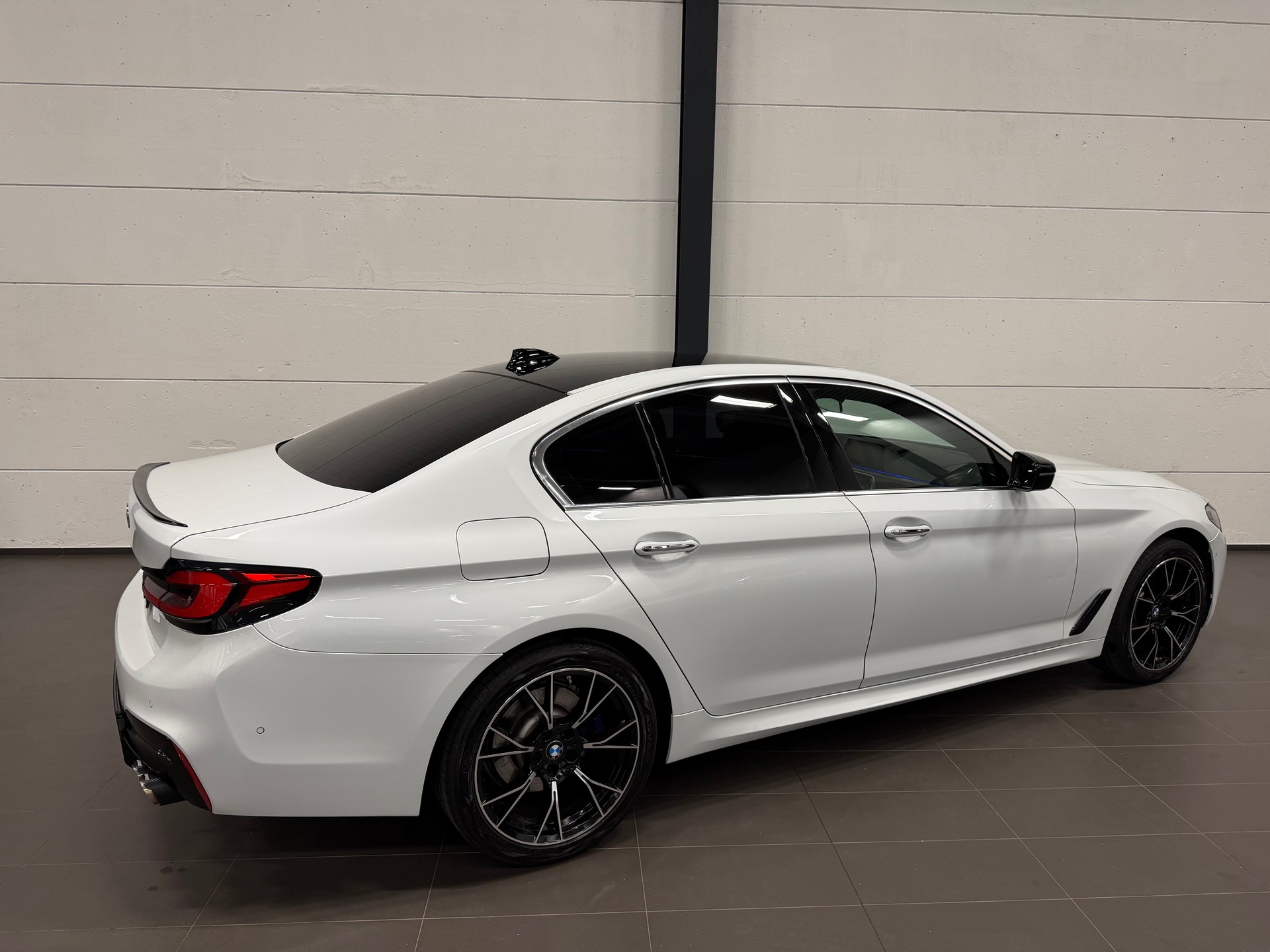 BMW 520d xDrive Steptronic M Paket-image-10