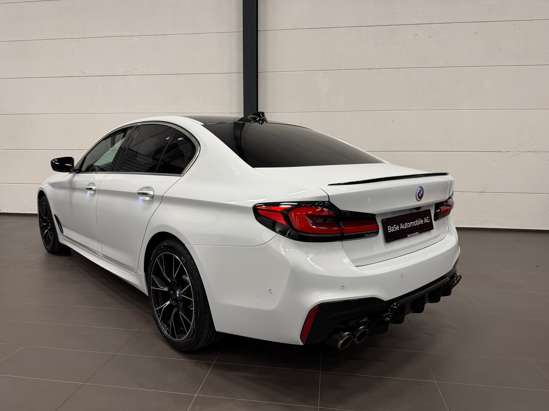 BMW 520d xDrive Steptronic M Paket-image-12