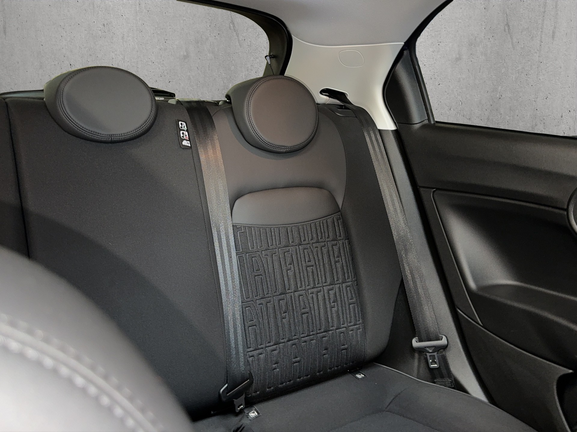 FIAT 500X 1.5 Hybrid Dolcevit-image-11