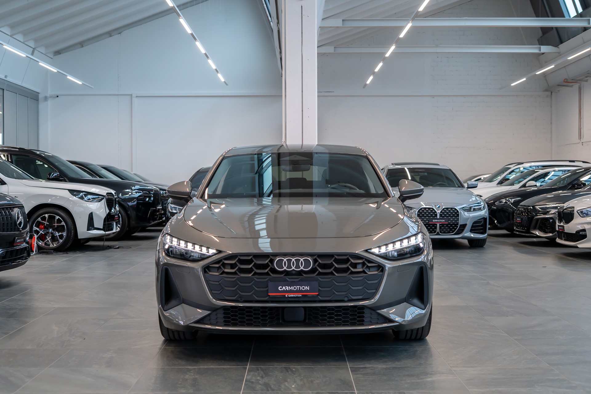 AUDI A5 Limousine S-Line TFSI S-Tronic / Rückfahrkamera / el.Heckklappe / AHK-showroom-element-1