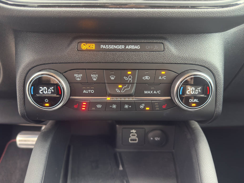 FORD Kuga 2.5 Plug-in Hybrid ST-Line X-image-12