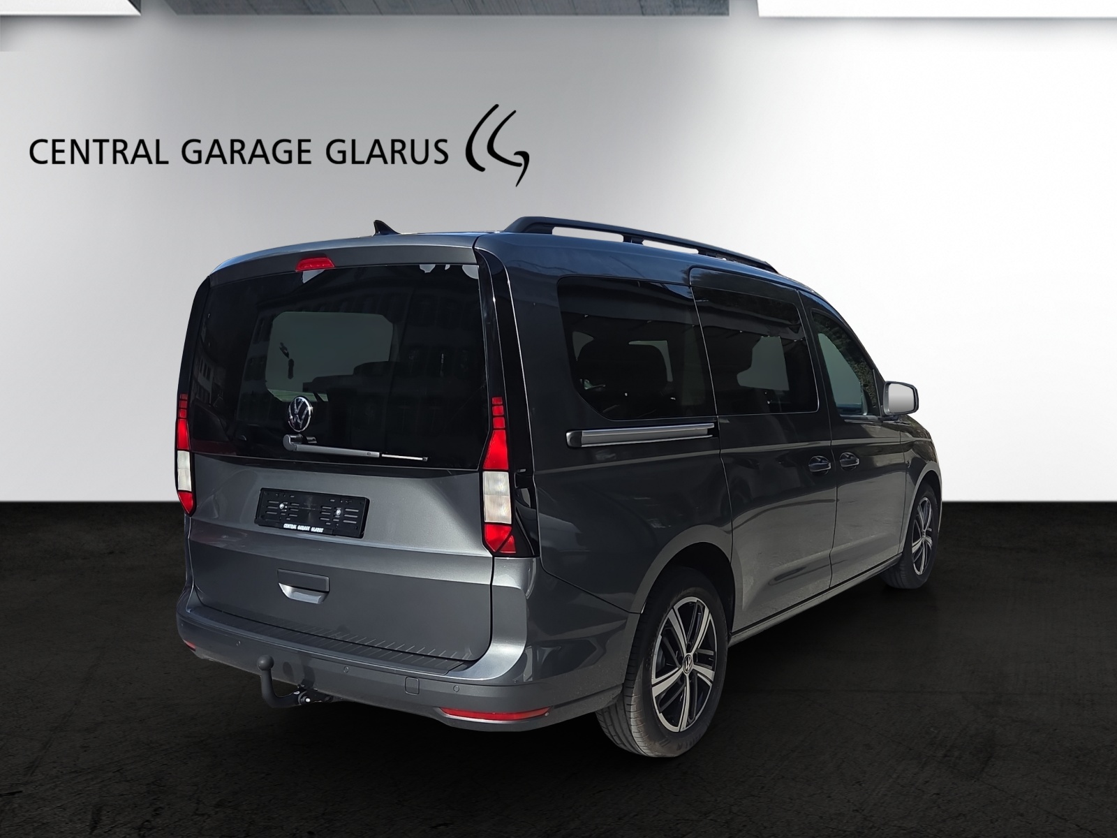 VW Caddy Maxi 2.0 TDI 4Motion-image-5