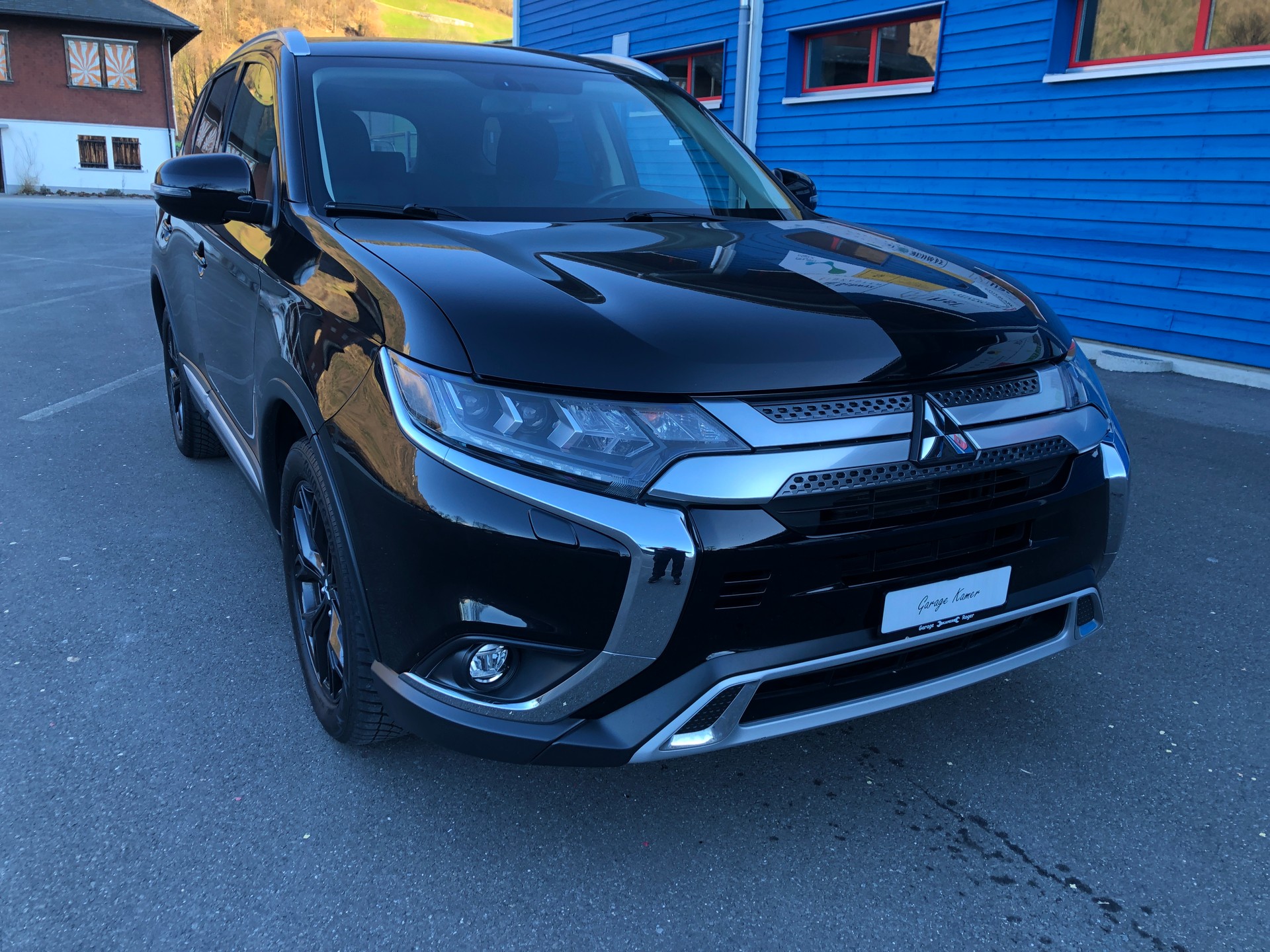 MITSUBISHI Outlander 2.0 Value 4WD CVT-image-0
