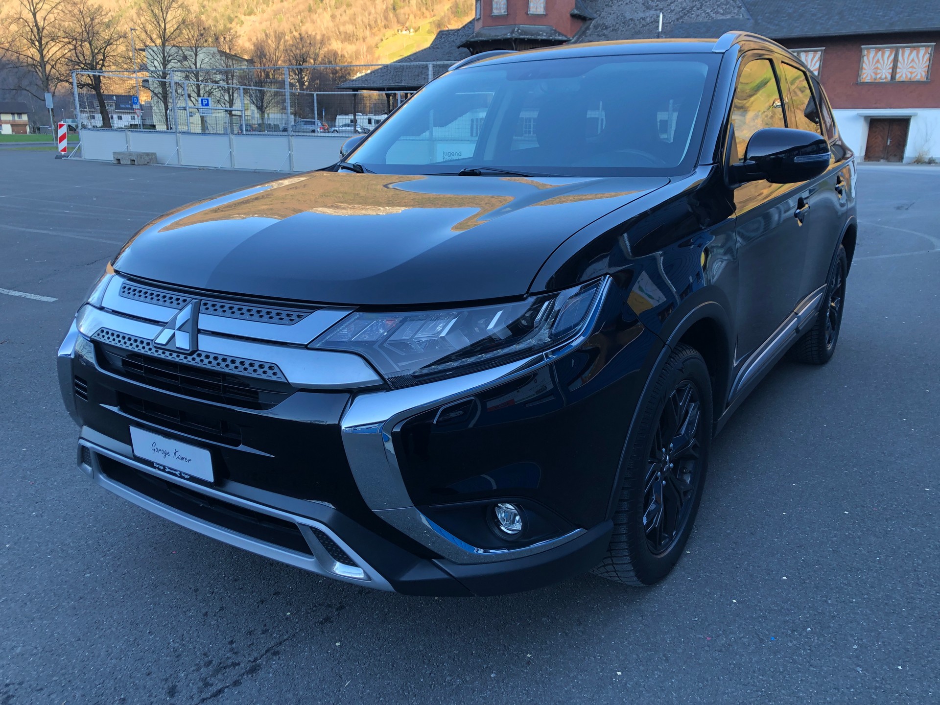 MITSUBISHI Outlander 2.0 Value 4WD CVT-image-1