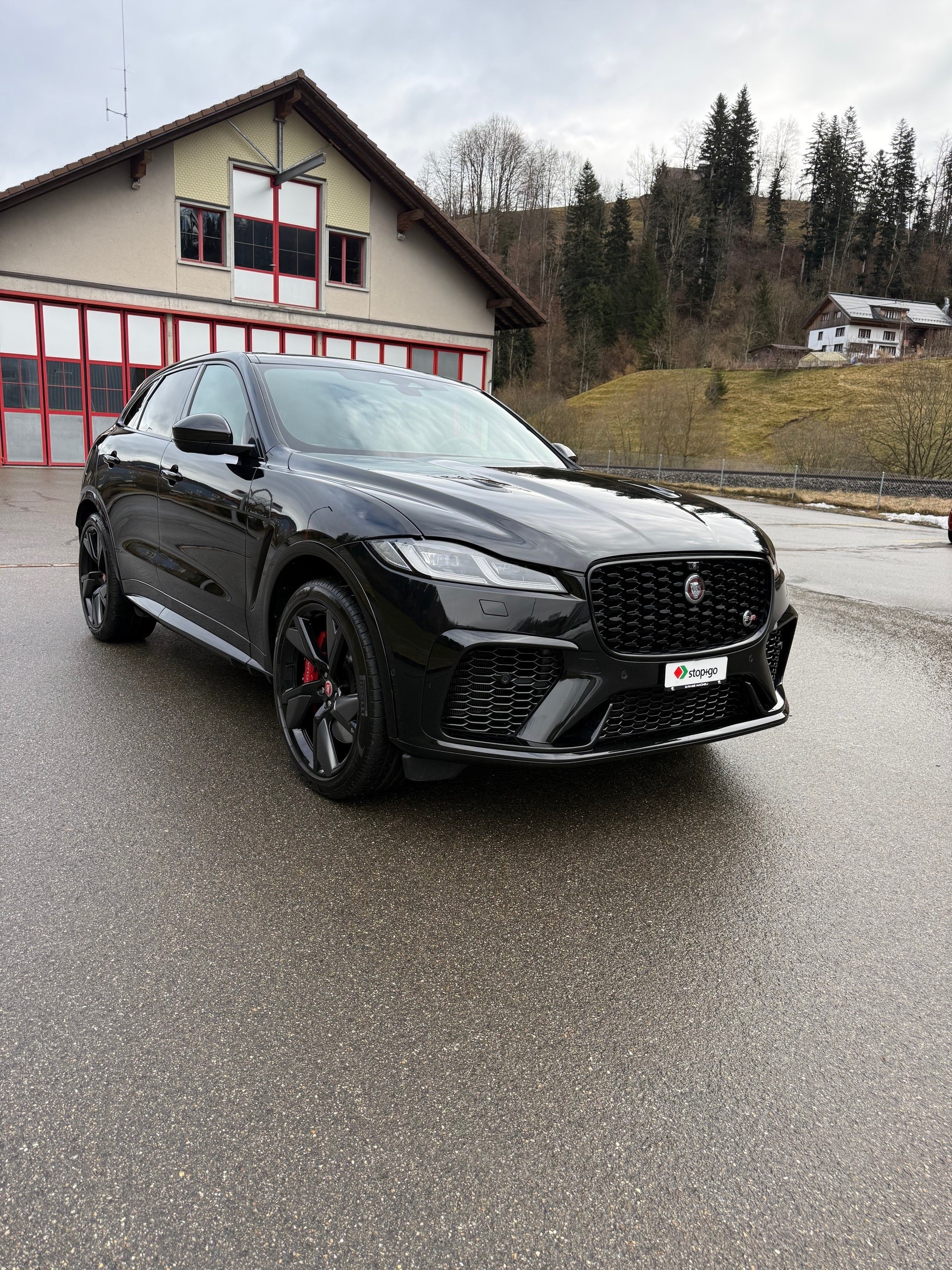 JAGUAR F-Pace 5.0 V8 SVR P550 AWD-image-0