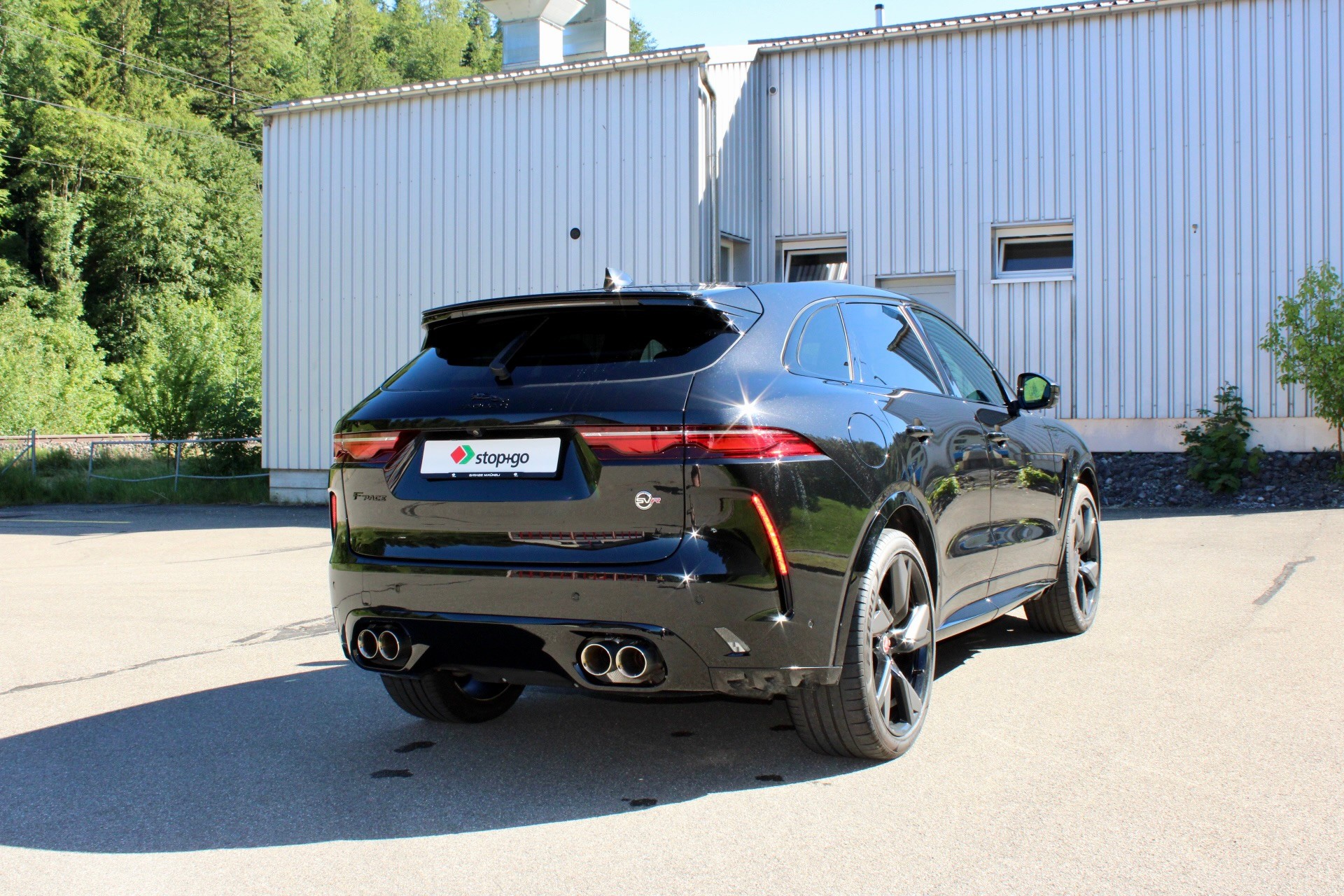 JAGUAR F-Pace 5.0 V8 SVR P550 AWD-image-4