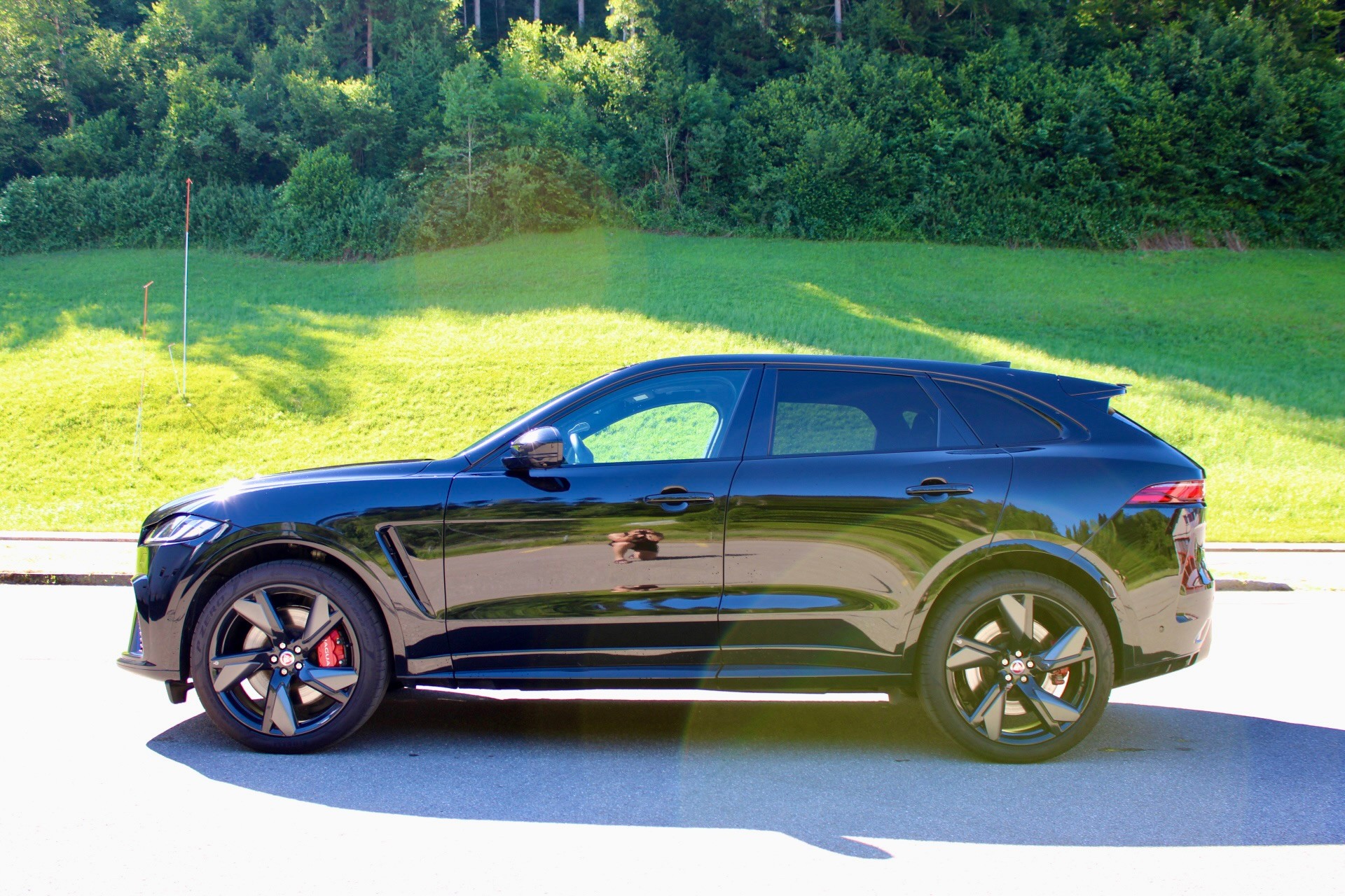 JAGUAR F-Pace 5.0 V8 SVR P550 AWD-image-7